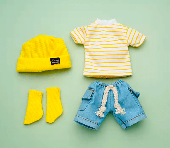 Wholesale doll clothes from China